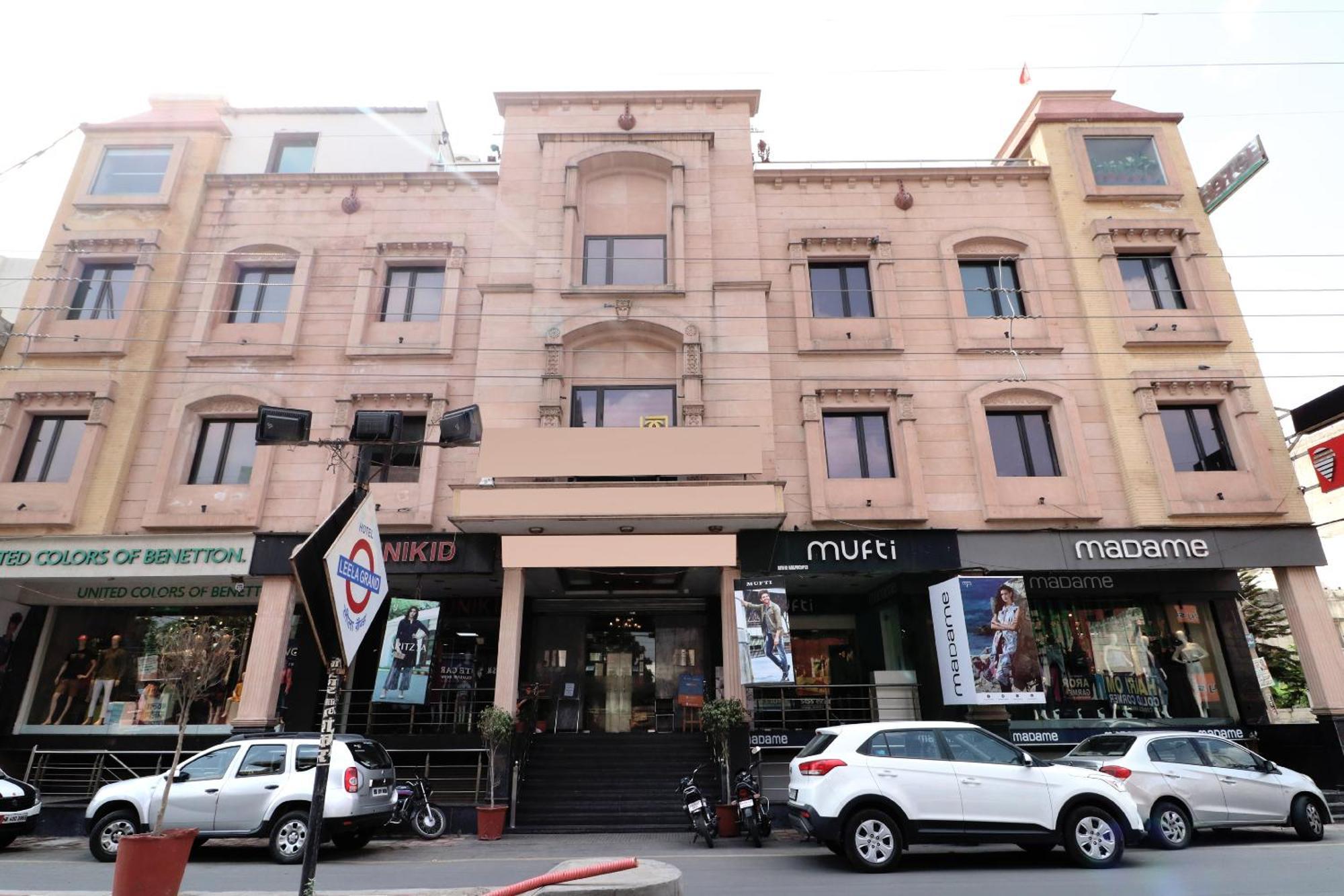 Hotel Leela Grande Karnāl Exteriér fotografie