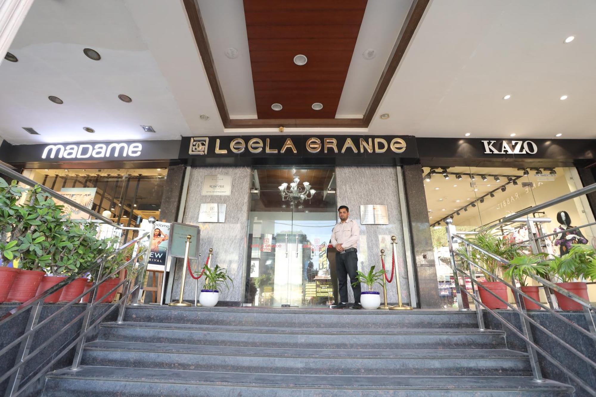 Hotel Leela Grande Karnāl Exteriér fotografie